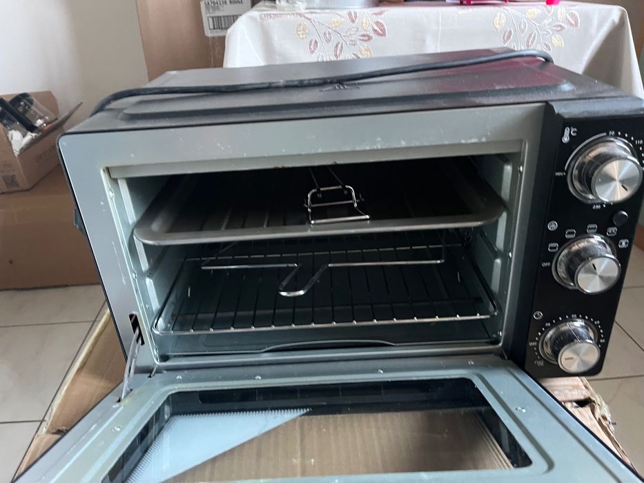 Mini piekarnik Raven elektryczny