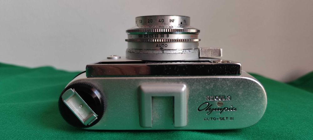 Máquina fotográfica King Regula Olympia AutoSet III, de 1962, + bolsa