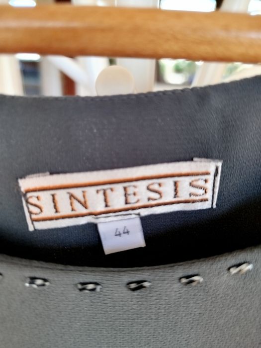 Vendo conjunto de calças casaco e top