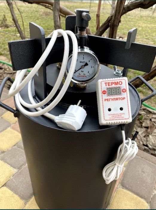 Електричний підсилений автоклав на 24 півлітрові або 10 літрових банок