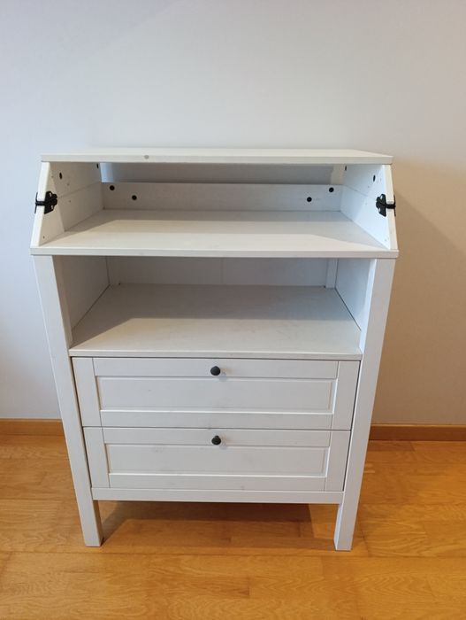 Mudador Ikea / secretária