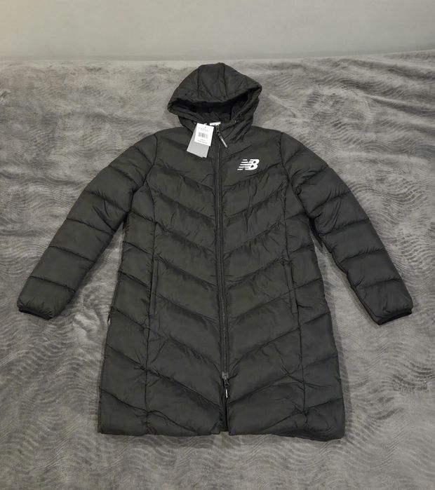 Зимова куртка жіноча New Balance розмір M