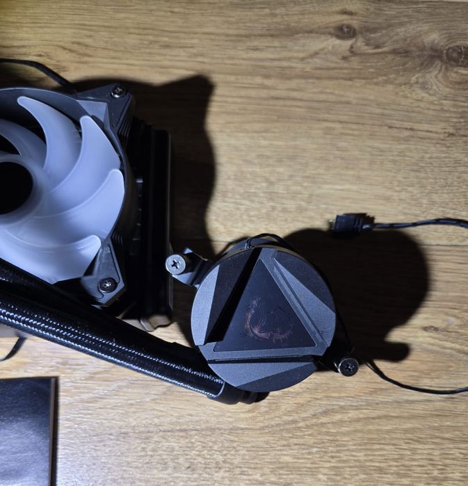 MSI MAG CoreLiquid 240R