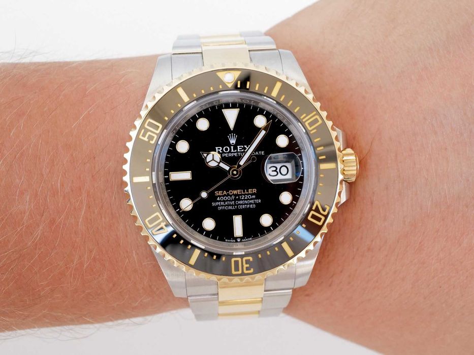 Rolex Sea-Dweller Steel 18K Yellow Gold 43mm (2023)