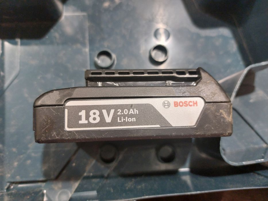 Akumulator BOSCH 18V 2ah malo używana
