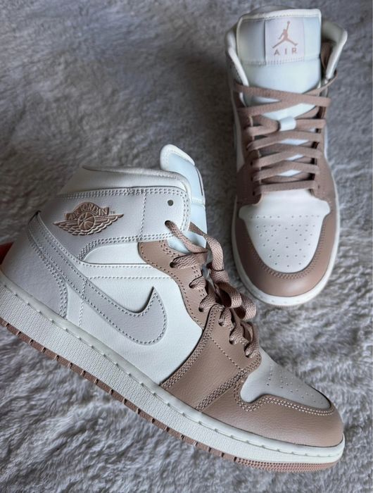 Air Jordan 1 Mid