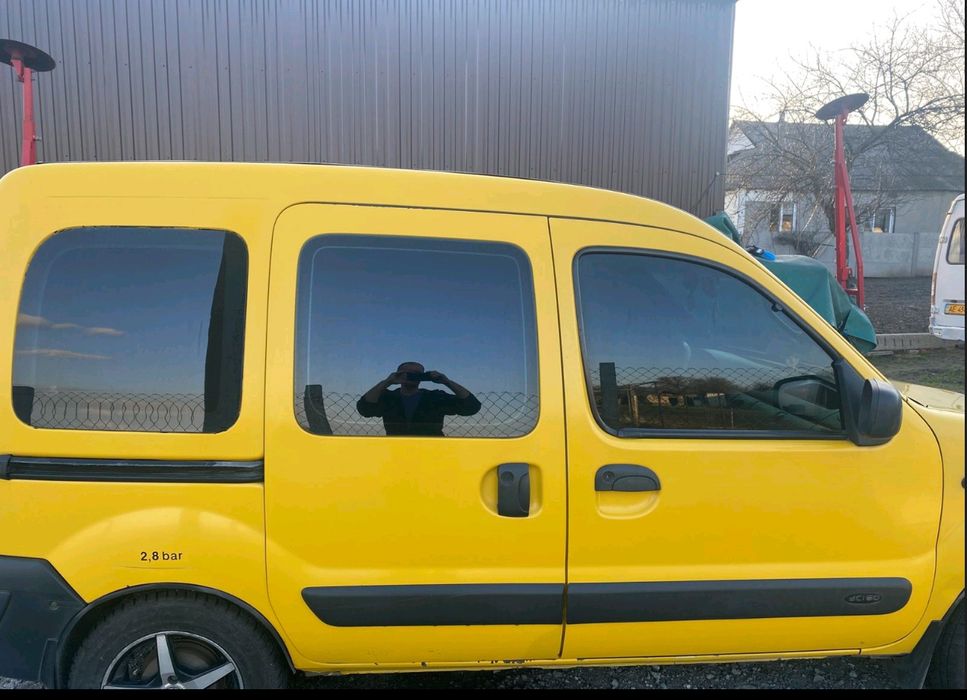 Renault KANGOO..