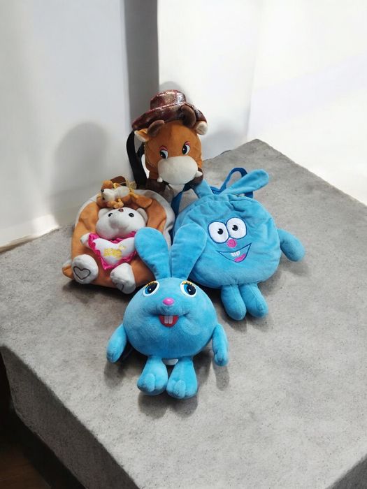 Продам лотом іграшки рюкзаки або окремо.