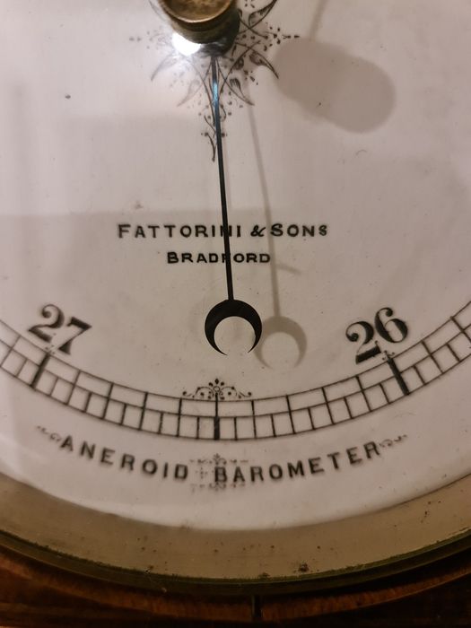 Barometr Fattorini & Sons