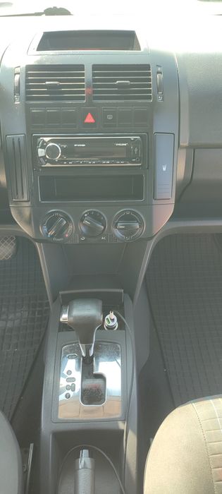 Продам Volkswagen Polo АКПП