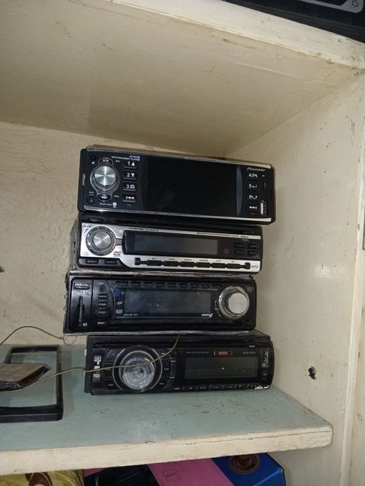 Продам магнитолы