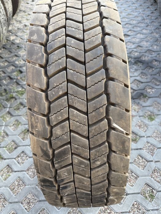 315/70r22.5 Uniroyal DH40