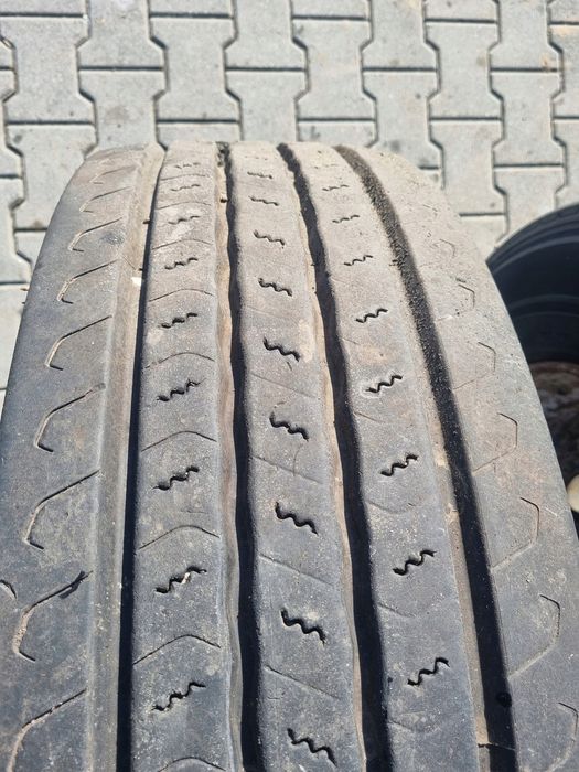Koła koło Opony przód Uniroyal DH40 315/70 R 22.5 Komplet