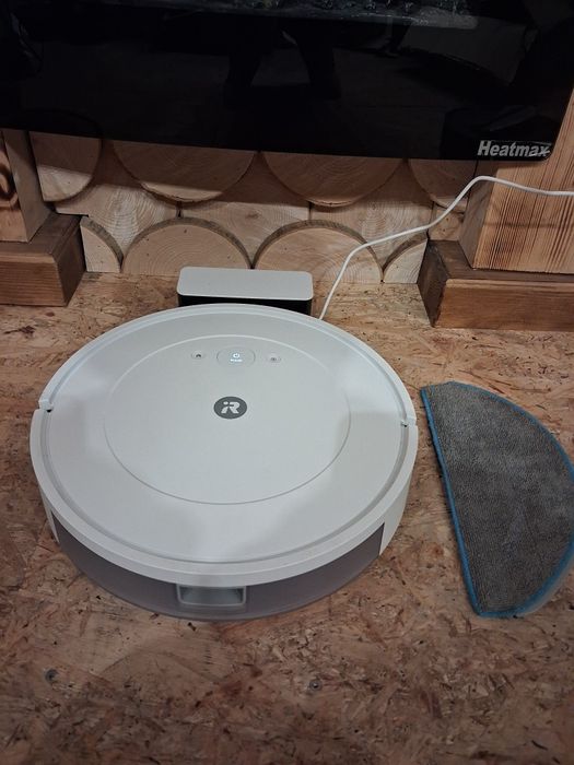 iRobot Roomba Combo Essential Y0112 – odkurzacz z funkcją mopowania, s