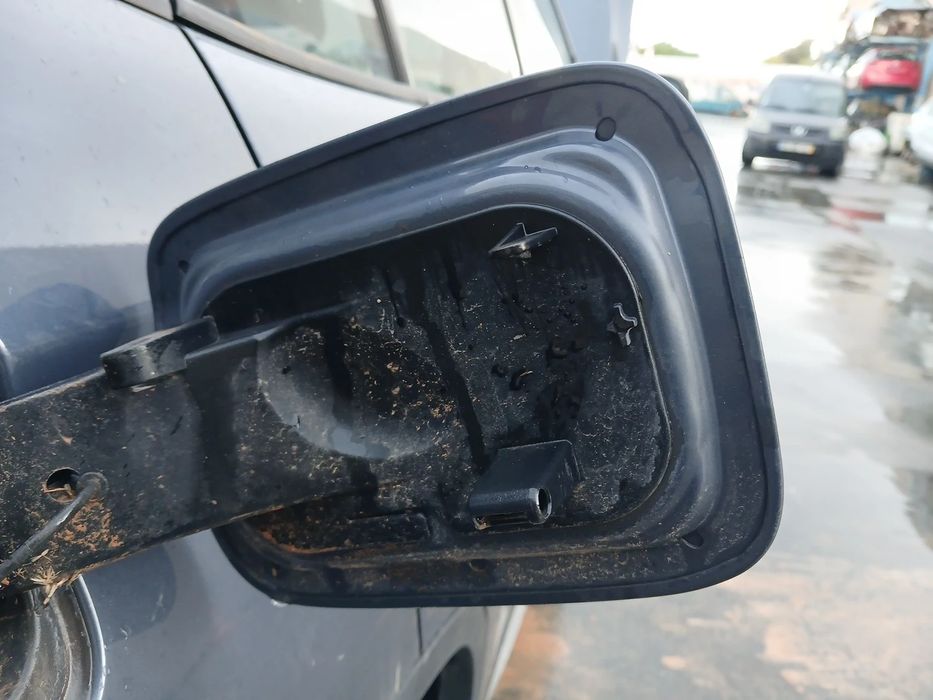 Tampa depósito combustível BMW X1 (E84)