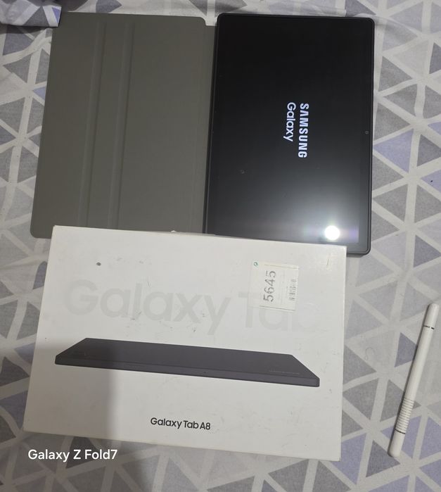 Tablet A8 usado como novo.