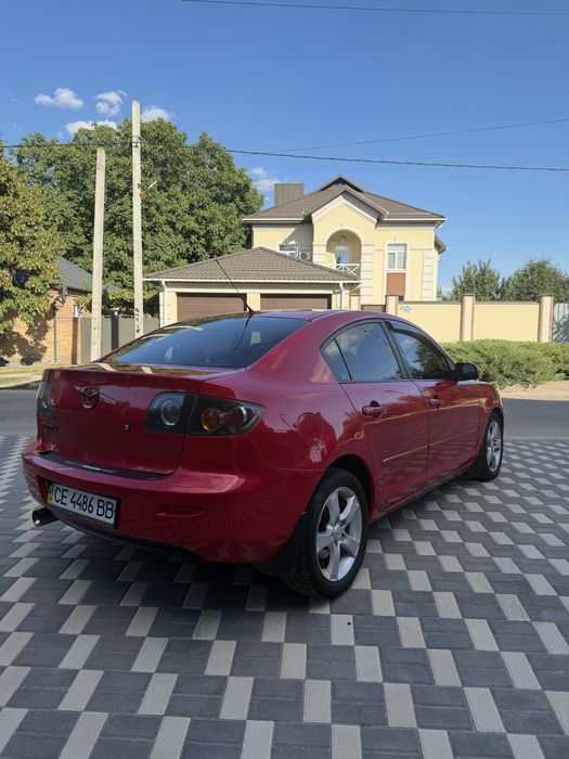 Продам Mazda 3.
