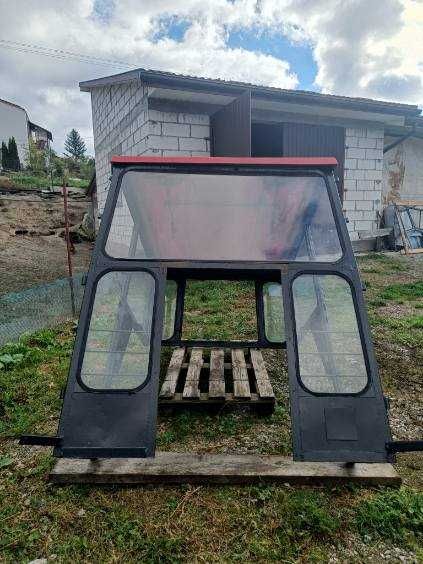 Kabina do traktora