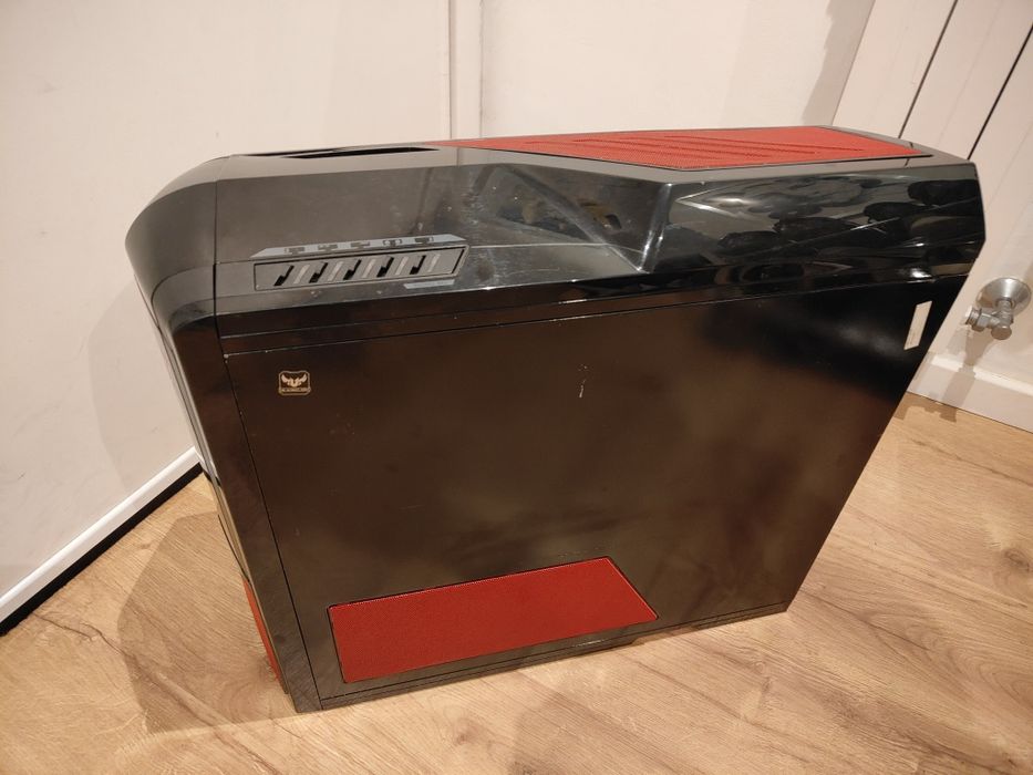 Full tower NZXT Phantom PHAN-001