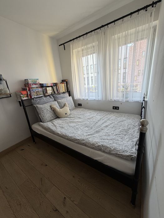 Łóżko IKEA SVELVIK z materacem