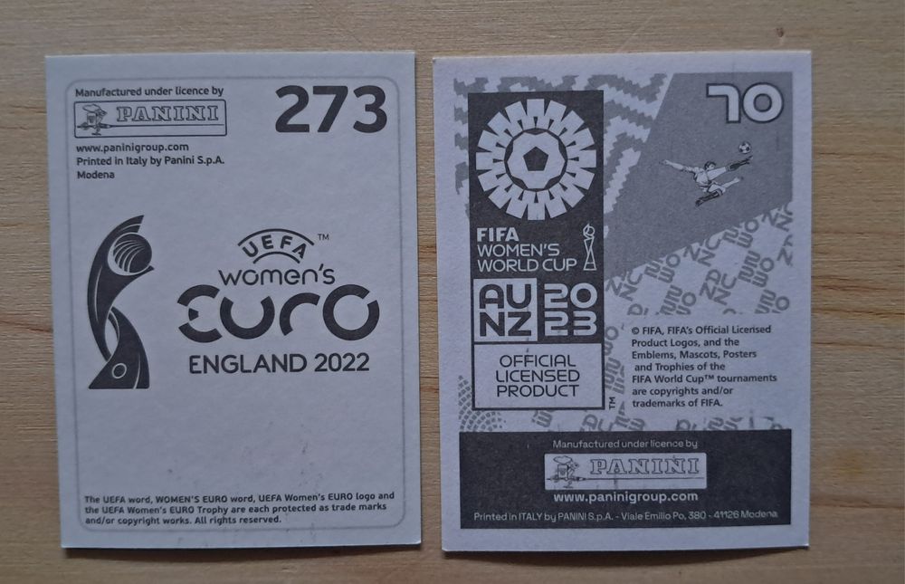 2 cromos de Alisha de futebol da Panini