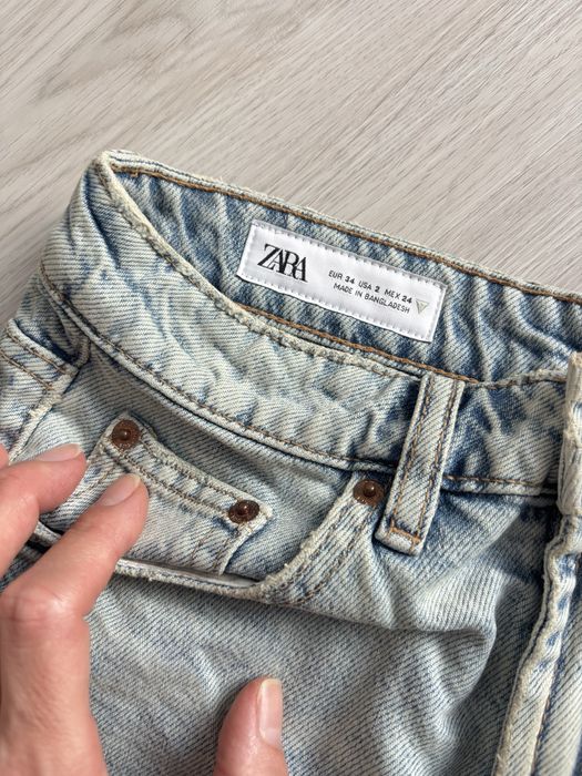 Жіночі джинсові щорти Zara