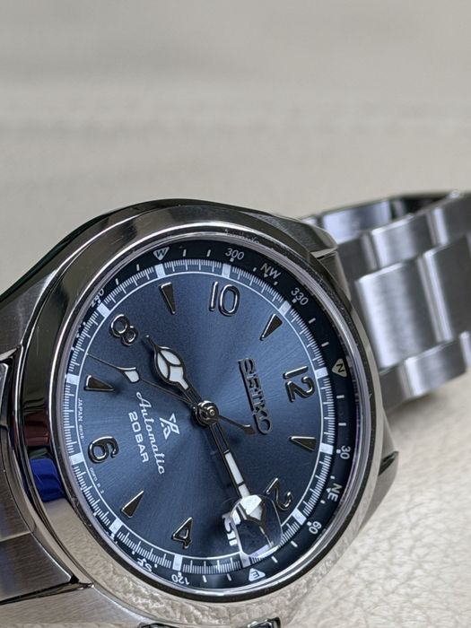 Seiko Alpinist glacier