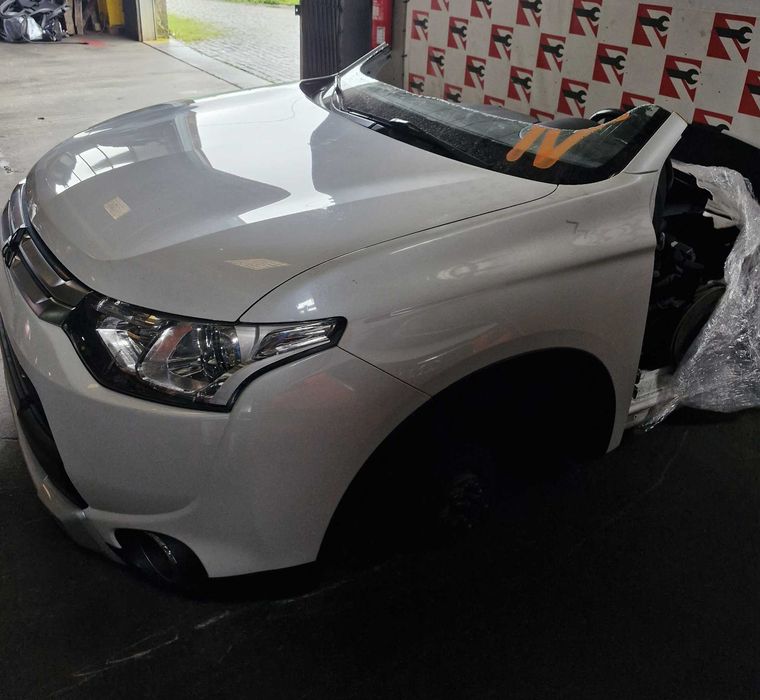 Frente Completa Mitsubishi Outlander 2.2 DiD 2015 #E03