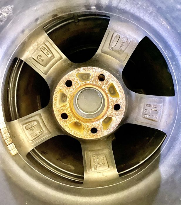 4 дисків із зимовими шинами Michelin Alpin 5.