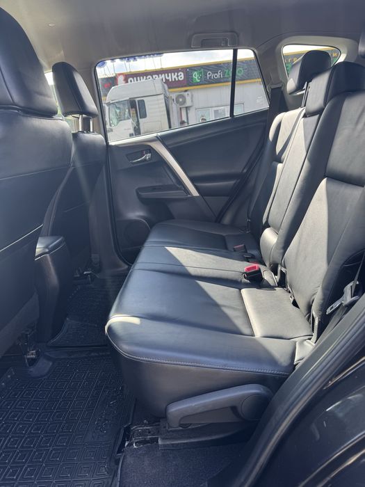 Авто від власника  Toyota Rav 4 (2015)