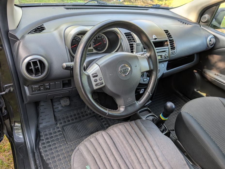 Nissan Note 2006 рік