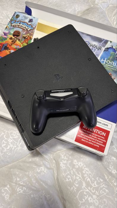 PlayStation 4 Slim 500GB — стан нової