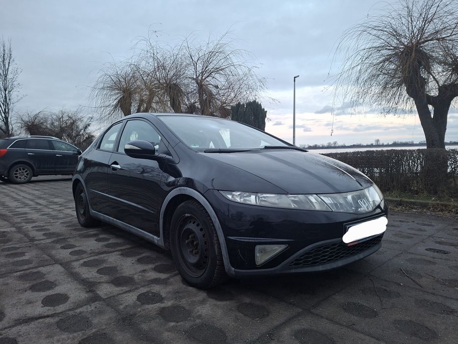 Honda Civic VIII 1.8 V-tec Vtec Sport