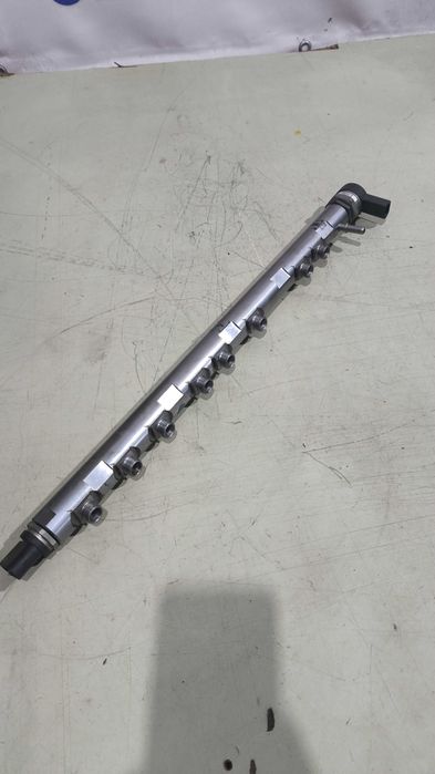 Régua de Injeção BMW Serie 3/5/6/X3/X5/X6 (F30/F10/F11/E70/E71) Com Sensores  7805.423