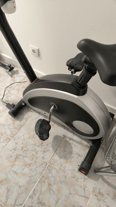 Bicicleta Estática Fitness com Ecrã Digital