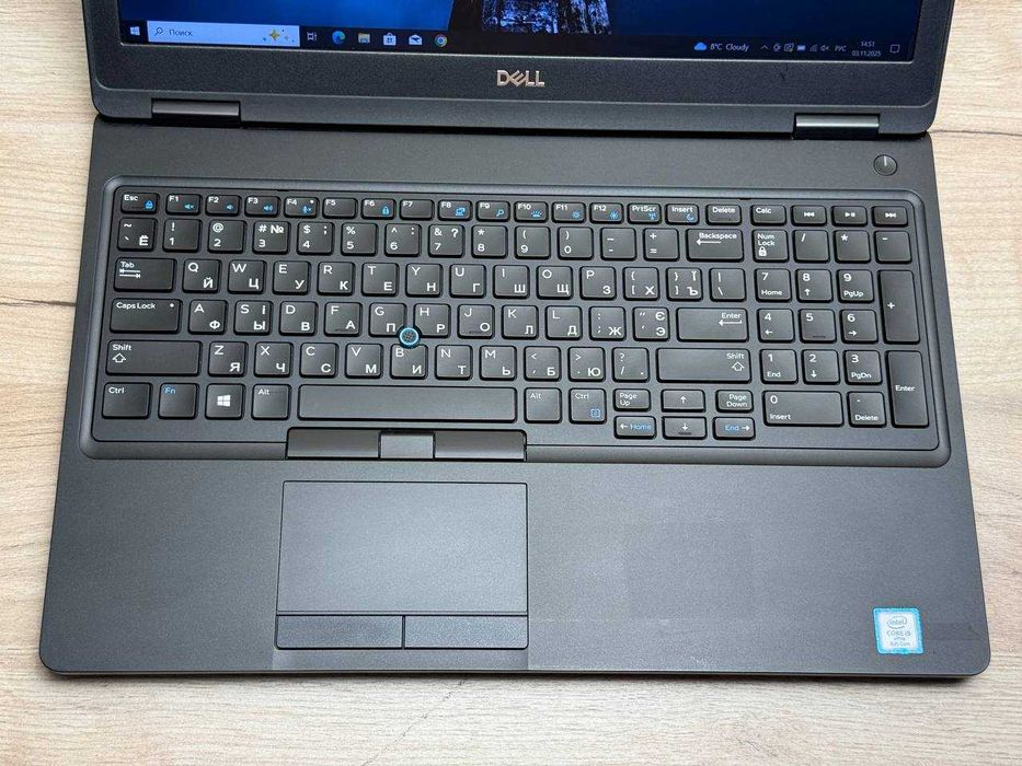 Dell Latitude 5590 15.6 FHD ips/i5-8250u/8/256/АКБ 4ч/ ЕСТЬ КОЛИЧЕСТВО