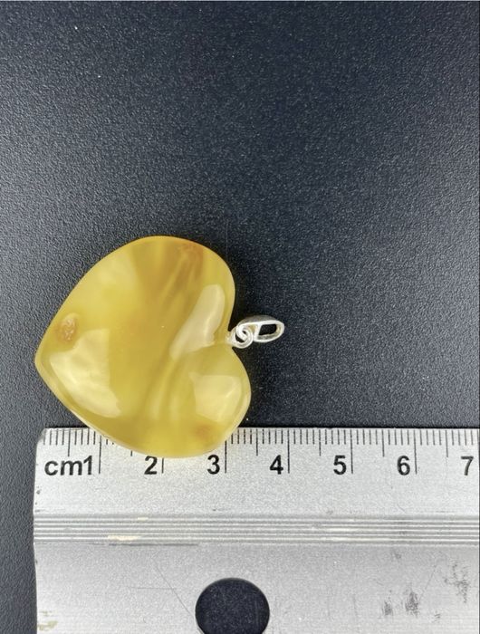 Wisiorek serce z naturalnego bursztynu 7,65g | srebro 925