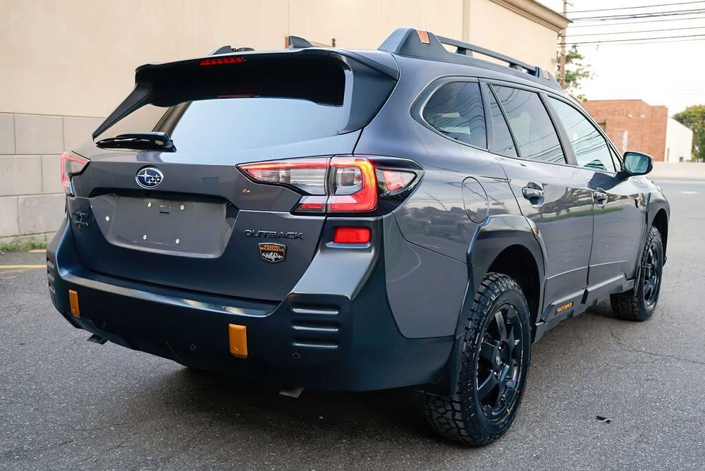 Subaru Outback      2023