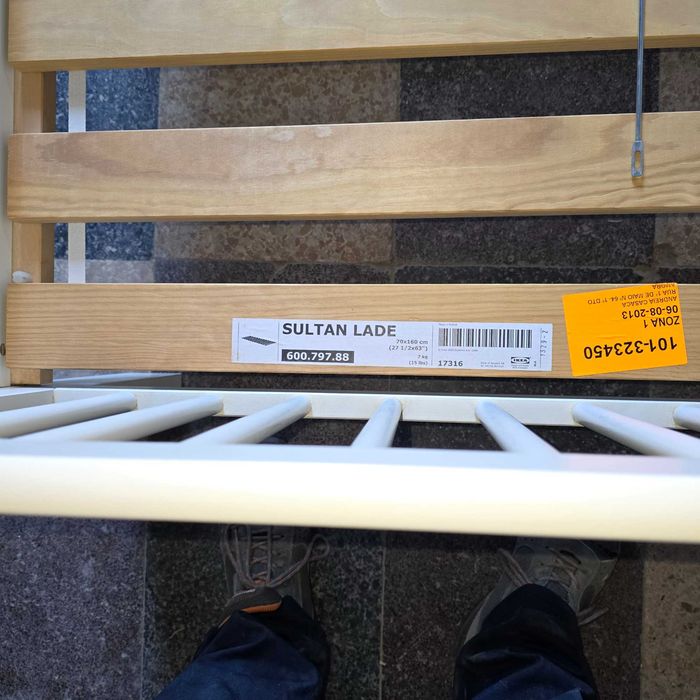 Cama de criança lacada a branco