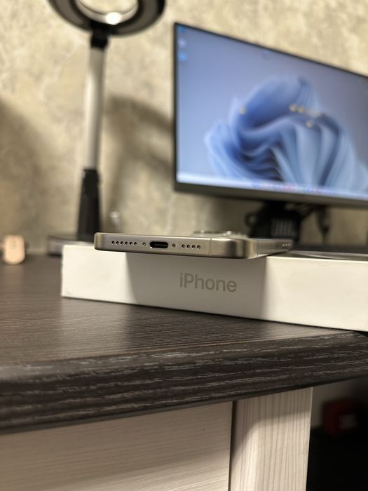 iPhone 15 Pro Max 256Gb • Идеал • Полный комплект • АКБ 84% • Айфон