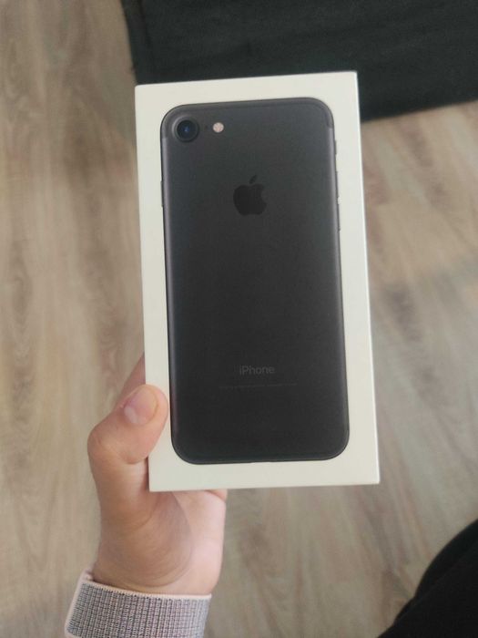 iPhone 7 – 32 GB – Nearly New, Almost Unused64751884244994120