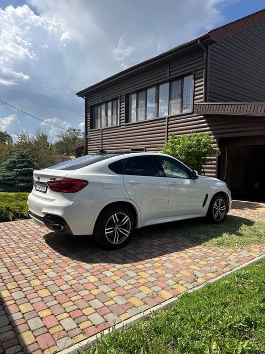 Продам свою машину BMW X 6 в идеальном сосотоянии