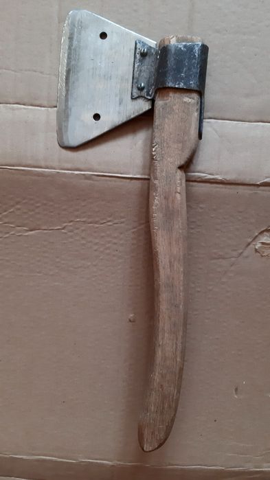 Топор хозяйственный