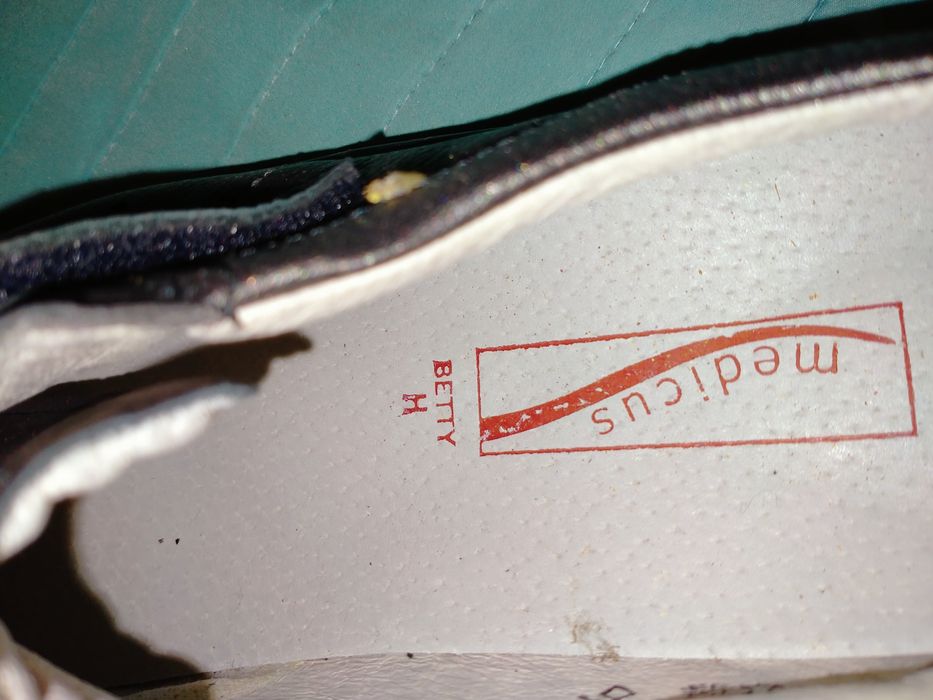 Buty damskie r 39 Medicus skóra