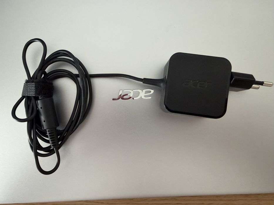 Laptop Acer Swift 1 SF114-34 C1CG stan bardzo dobry.