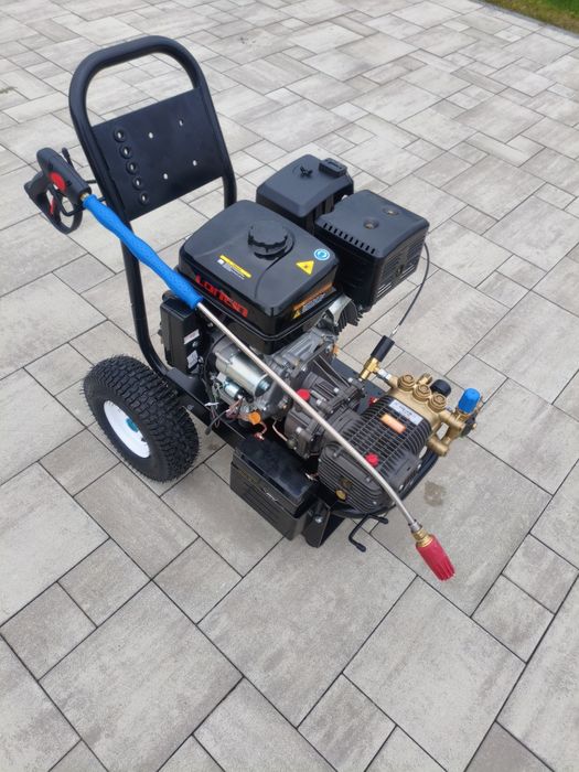 Sprzedam myjkę spalinowa