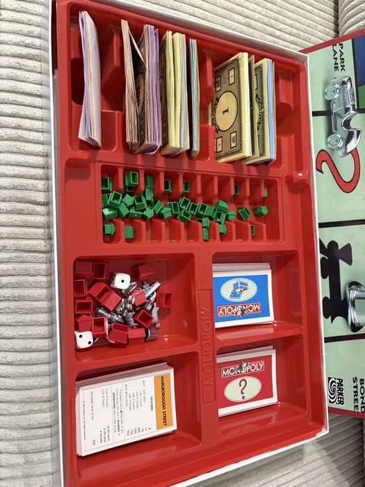 klasyczna gra planszowa Monopoly