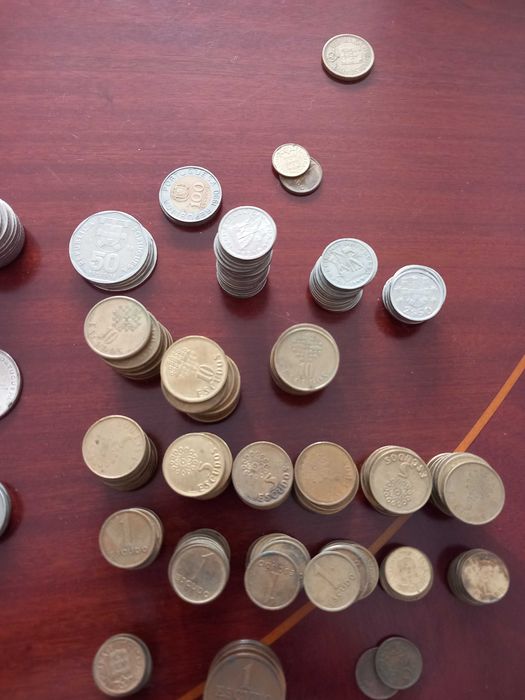 Escudos e Centavos PORTUGUESES moedas