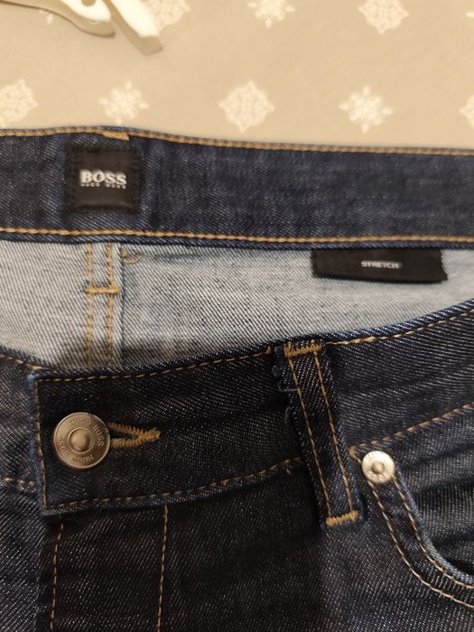Spodnie jeansowe Hugo Boss