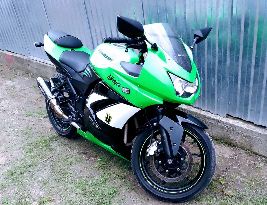 kawasaki ninja 250R